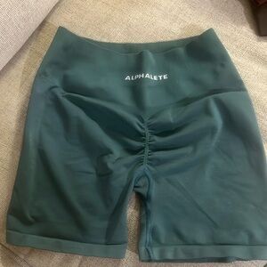 Alphalete amplify 4.5 shorts